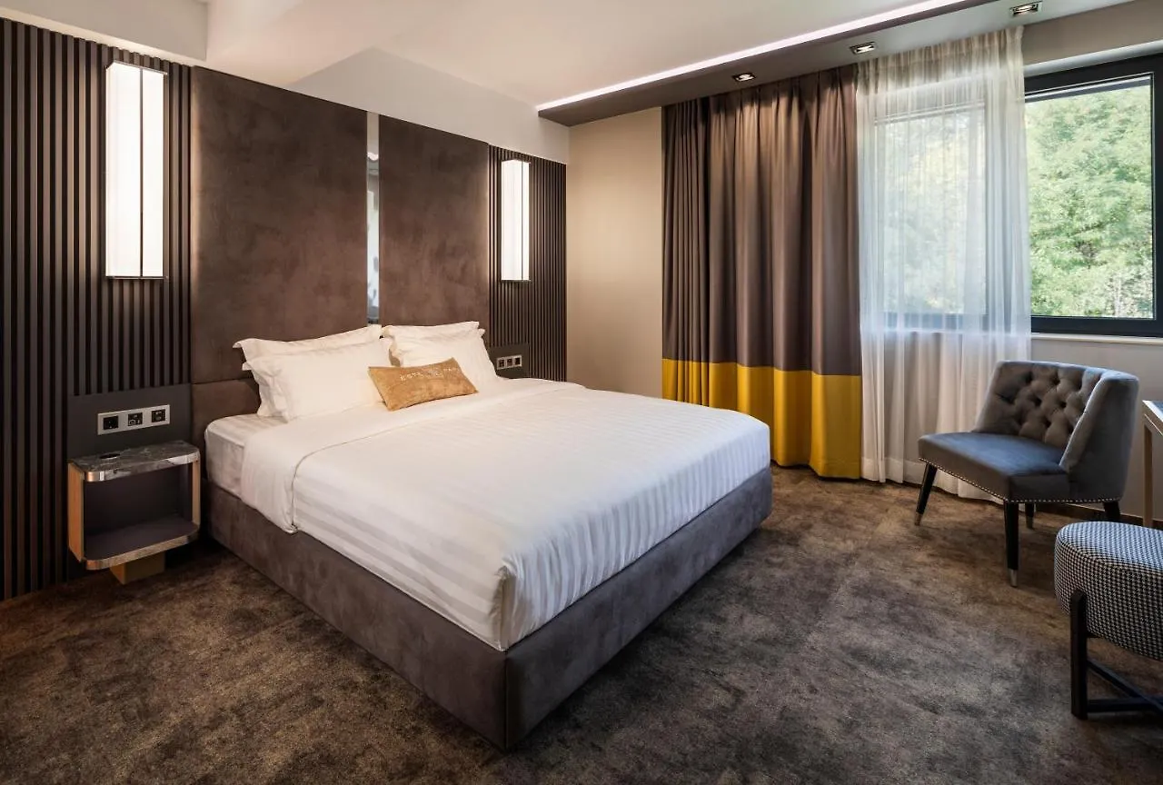 -- Este Park Hotel -- Part Of Urban Chic Luxury Design Hotels - Parking & Compliments - Next To Shopping & Dining Mall Plovdiv