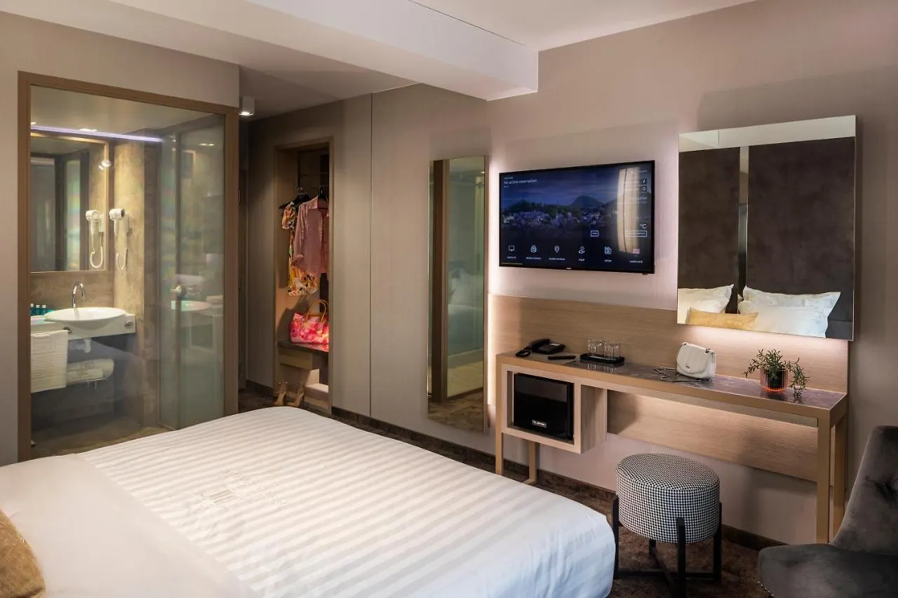Este Park Hotel: Urban Chic Luxury with Parking Near Shopping Mall Plovdiv 4*,