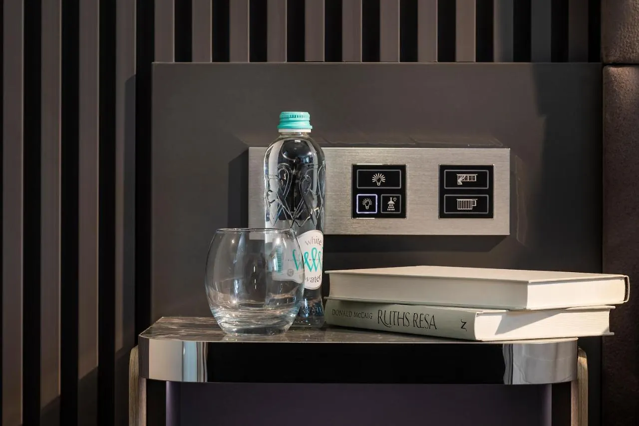 -- Este Park Hotel -- Part Of Urban Chic Luxury Design Hotels - Parking & Compliments - Next To Shopping & Dining Mall פלובדיב