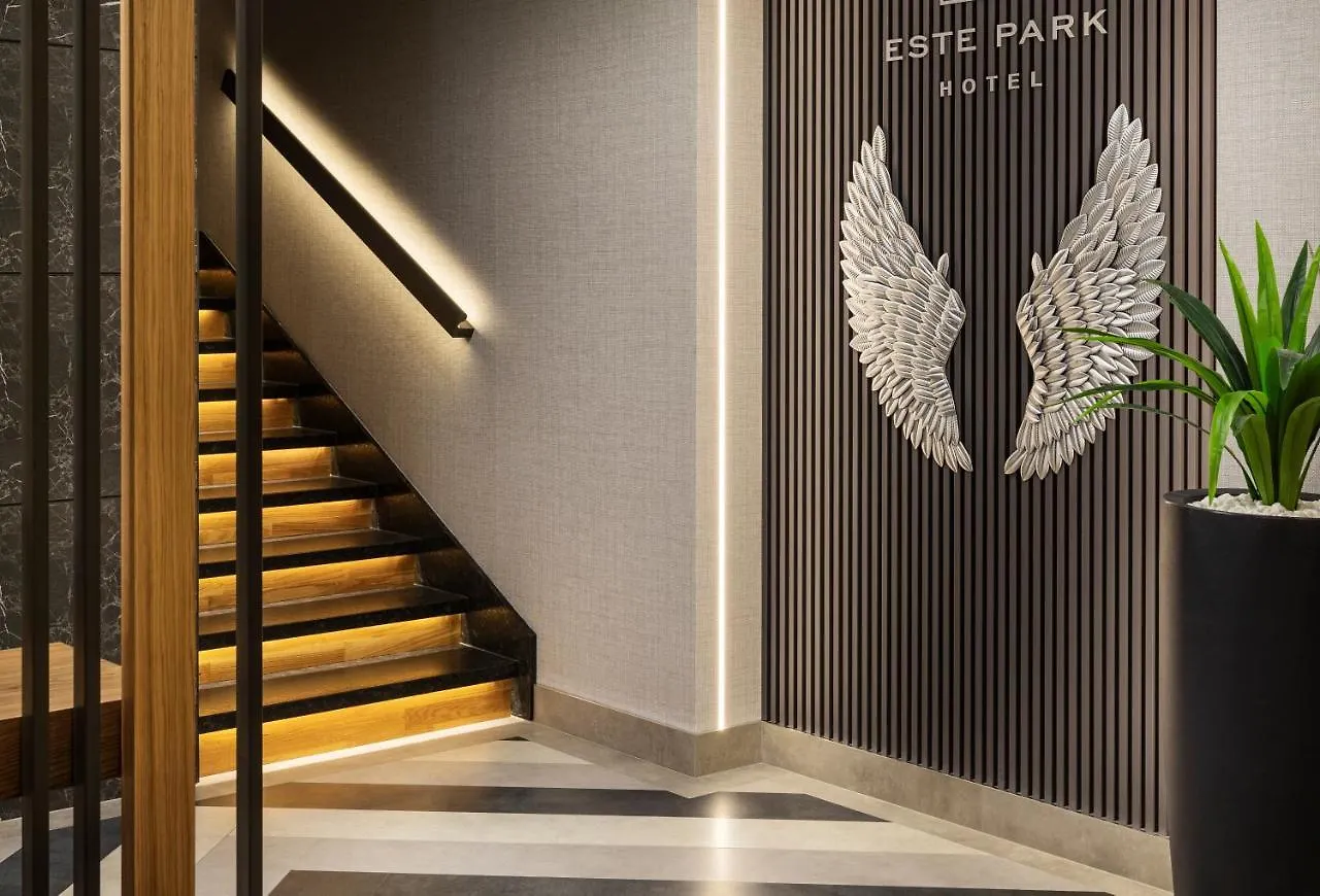 -- Este Park Hotel -- Part Of Urban Chic Luxury Design Hotels - Parking & Compliments - Next To Shopping & Dining Mall פלובדיב